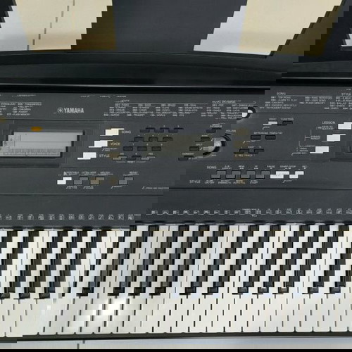 Yamaha PSR-E343 like new