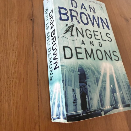 Dan Brown Angels and Demons mass market paperback like new