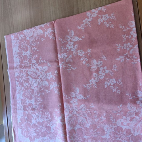 Vintage square tablecloth 1.44x1.44 m, pink floral damask