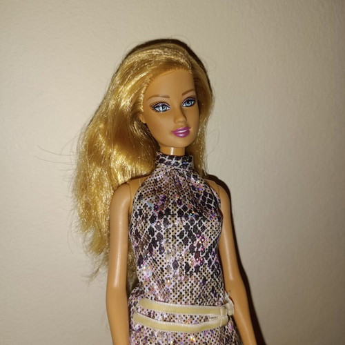 Barbie Fashion Fever Styles for 2 doll like new