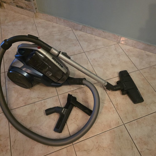 Hoover Khross KS40PAR 011 vacuum cleaner used, 550W, 1.8lt bin
