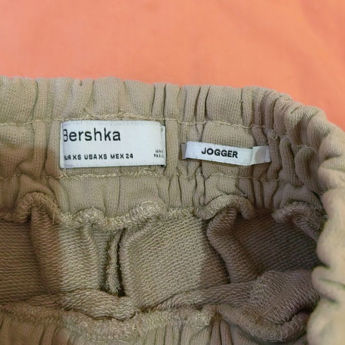 Bershka women's sweatshirt pants XS beige like new