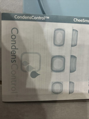 Chess Smart large cheese container