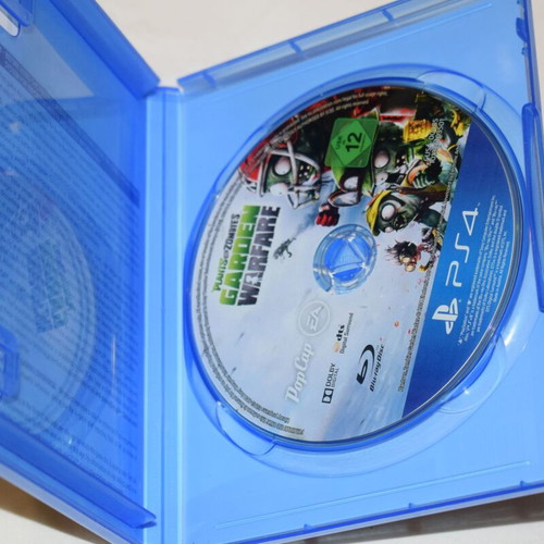 Plants vs Zombies Garden Warfare PS4 game
