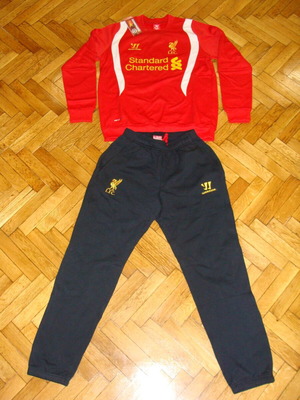 Liverpool футболен екип нов, комплект суитшърт и панталон Warrior