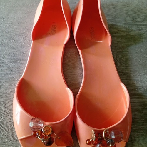 Flat sandals size 40, like new, orange
