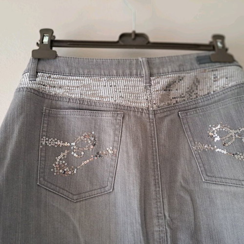 Escada Jean skirt like new with sequins, size XL