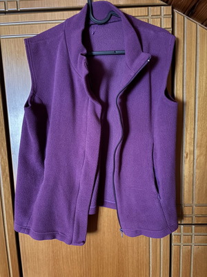 Winter vest used, purple, sizes M and L