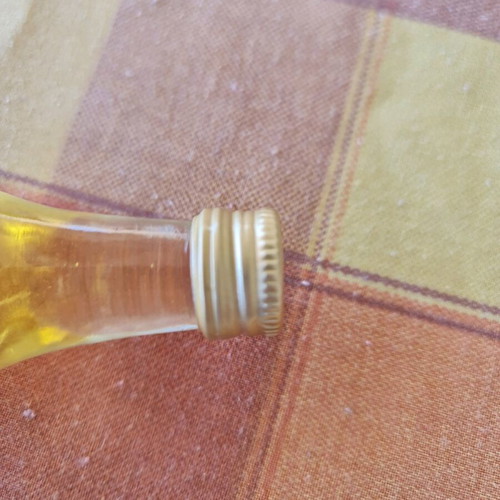 AIGAION Liqueur Honeyrum 50cc collectible miniature like new
