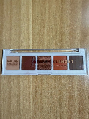 Mua eyeshadow palette new Amber Sunset with five shades