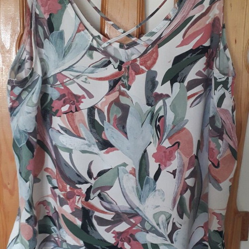 LC Waikiki summer tank top like new, size 44, colorful