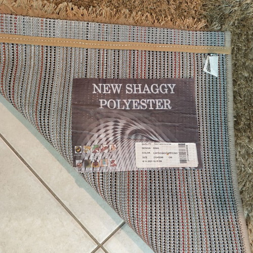 Two shaggy rugs, 2x3 m, very good condition