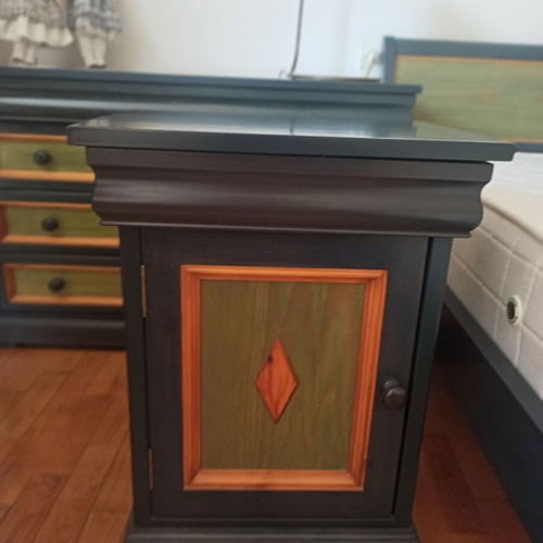 Bedroom Furniture Set like new, double bed, dresser, mirror, nightstands