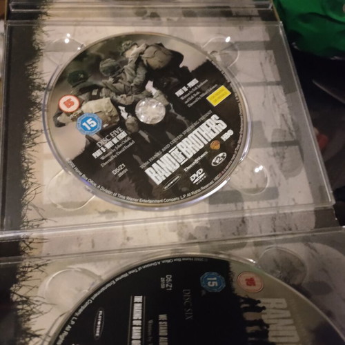 Band of Brothers DVD boxset like new with Greek subtitles