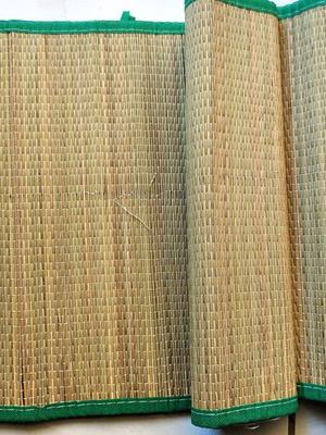 Beach Mat used 174×90cm folds into lightweight bag
