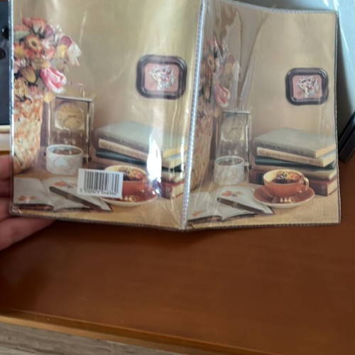 Set of 4 photo frames and 1 small album