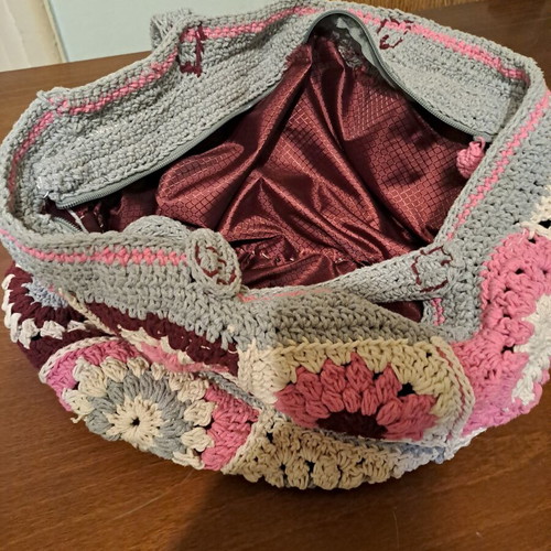 Handmade Granny's Travel Bag crochet, like new