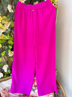 BSB Women's Wide-Leg Bell-Bottom Pants like new, size M/L, fuchsia