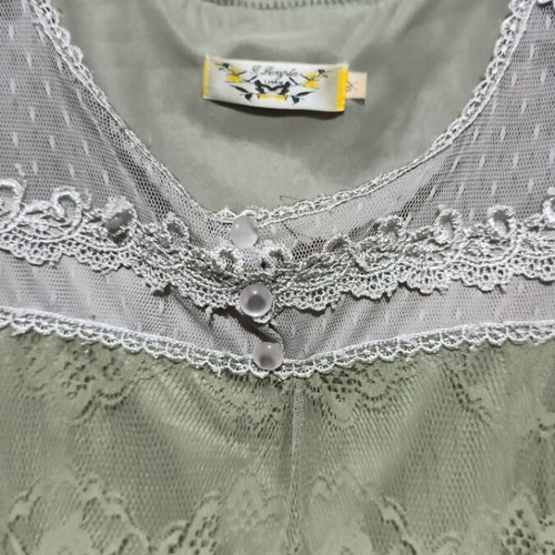 Boho summer top size M, like new, green with lace details