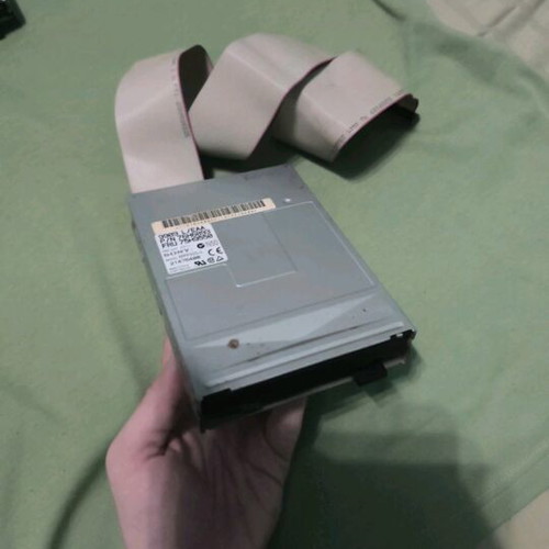 Sony 3.5” internal floppy disk drive MPF920-L used, black without frame