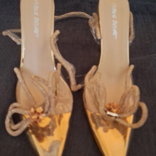 Slippers new with strap defect, size 41, gold