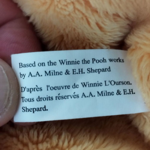 Winnie The Pooh Giant Soft Toy like new, 80cm, official Disney