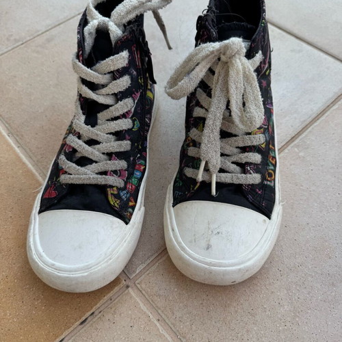 Zara kids shoes size 32 used, black Kuromi boots