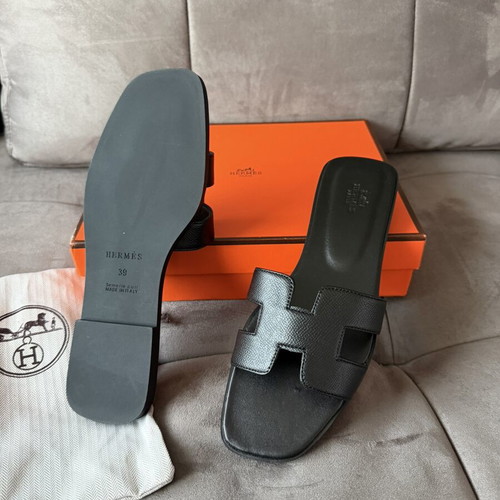 Γυναικεία παντόφλες Hermes μέγεθος 39 καινούργιες