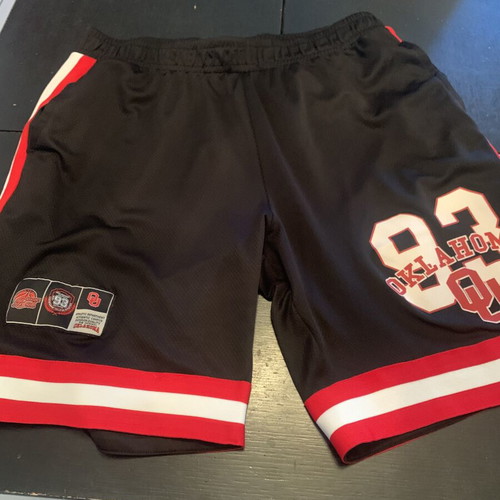 Oklahoma jeans shorts XL set like new, black and red
