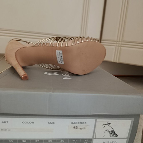 Migato sandals new, beige and gold, size 39