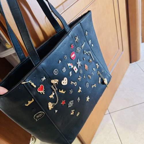 Stradivarius black shopper shoulder bag used with decorative pins