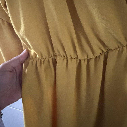 Dress mustard one size like new, airy summer