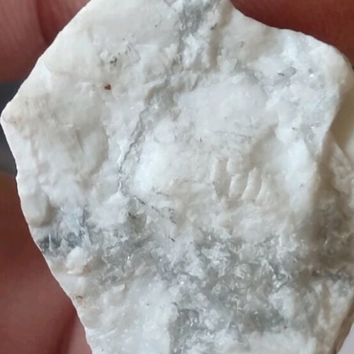 Howlite new