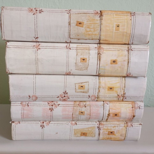 Encyclopedia used, set of 5 volumes