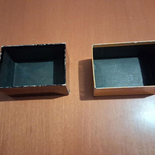 Kodak Instamatic 104 Camera Box used with wear and tear