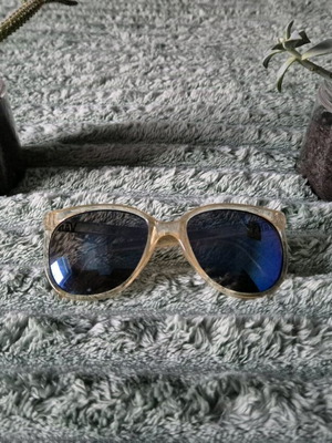 Vans sunglasses like new, one size