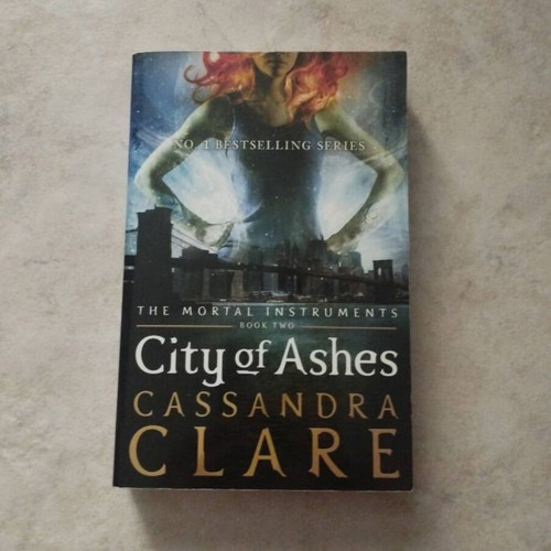 City of Ashes The Mortal Instruments Book 2 by Cassandra Clare