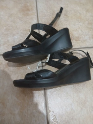 Black women's sandals size 38