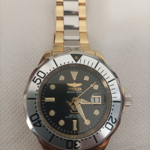 Invicta men's silver watch like new unworn without box