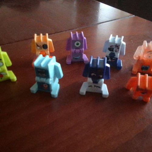 Kinder figures like new, set of 7 pieces
