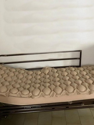 Νοσοκομειακό Κρεβάτι Ηλεκτρικό Μεταχειρισμένο