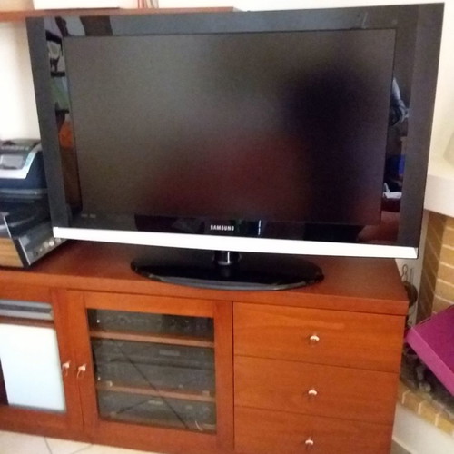 Samsung HD 40' TV model LE40S7 like new with Doop decoder