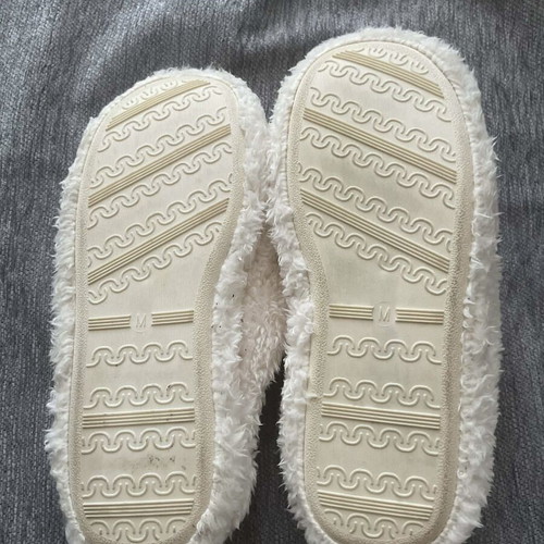 Marks & Spencer slippers like new, white, size 38-39