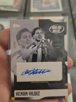 Kenan Yildiz auto 47/99 team set Juventus Topps new