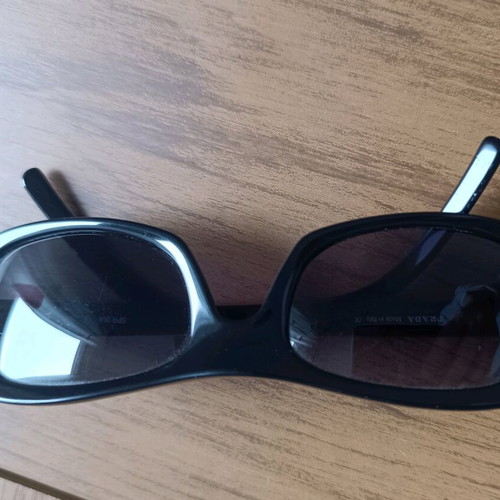 Prada women's sunglasses used, model SPR 06A 1AB-1A1, black