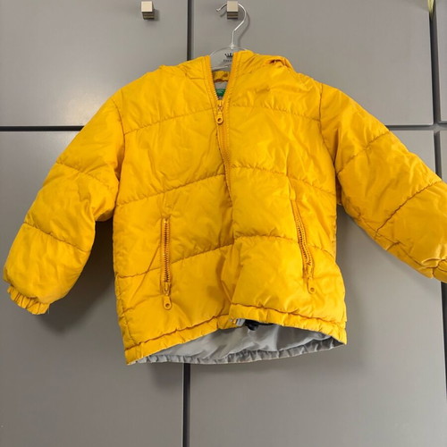 United Colors of Benetton kids coat XXS 2 years like new, yellow