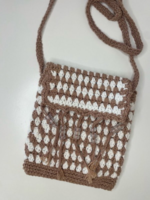Handmade shoulder bag new, knitted in white and beige