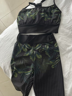 BodyTalk colorful sports bra S and leggings XS set used