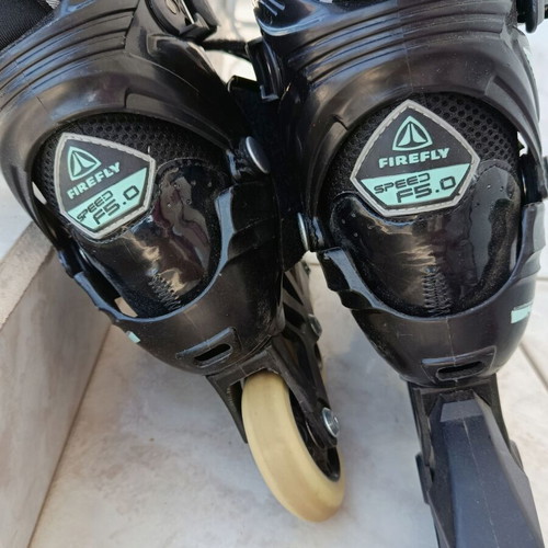 Firefly rollers size 39 like new, black with blue details