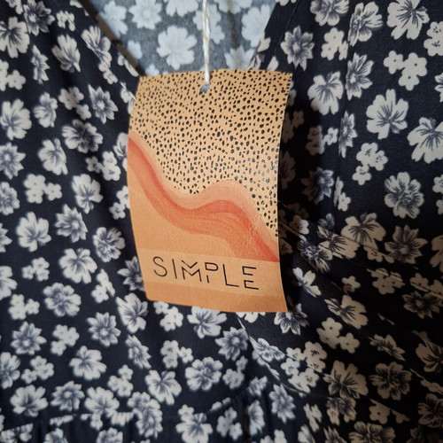 Floral dress Simple new, medium size, black and beige
